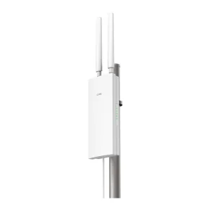 Cudy AC1200 outdoor Wi-Fi access point mounted on a pole